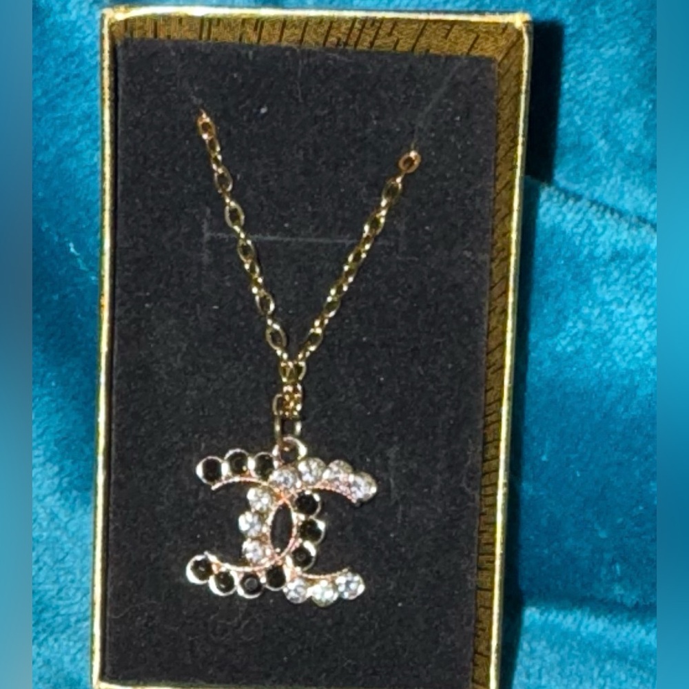 CHANEL Pull Gold-Tone Crystal Double C Pendant Necklace In Box